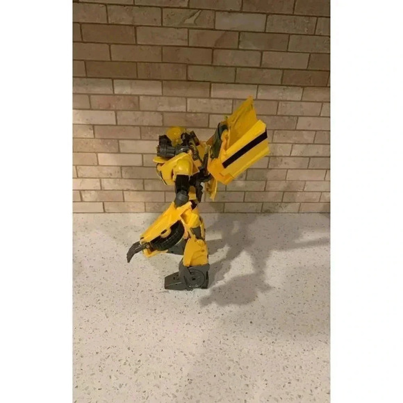 Transformers Prime‎ Bumblebee - Picture 2 of 4